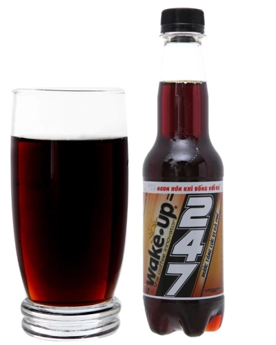 Nước tăng lực vị cà phê Wake up 247 (chai 330ml)