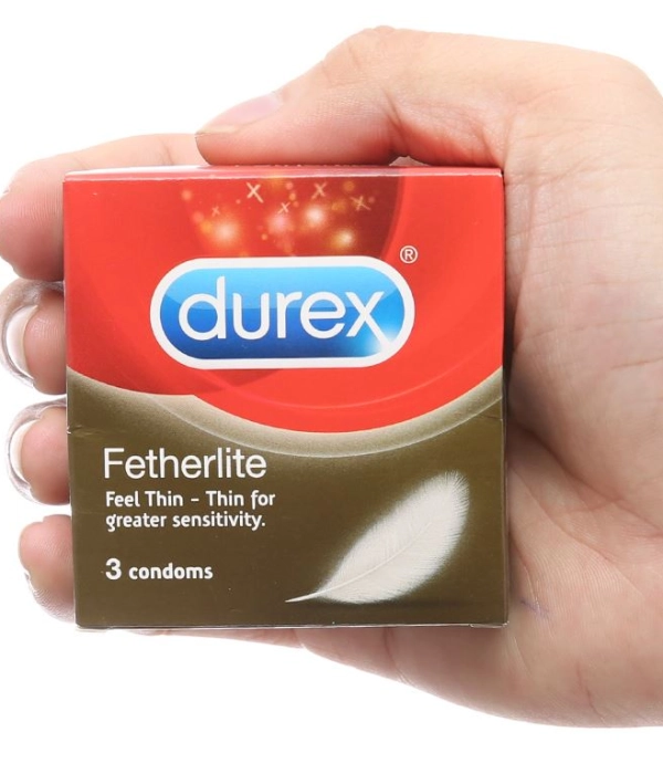 Bao cao su Durex Fetherlite (Hộp 3 chiếc)