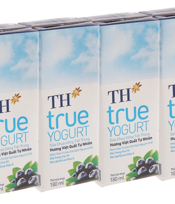 Sữa chua uống tiệt trùng TH vị việt quất 180ml (vỉ 4 hộp x 180ml)
