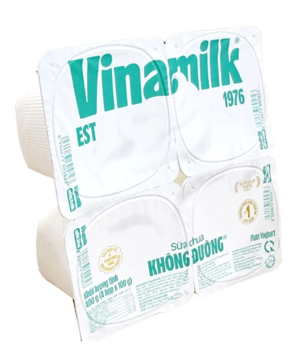 Sữa chua Vinamilk không đường 100g (vỉ 4 hộp x 100g)