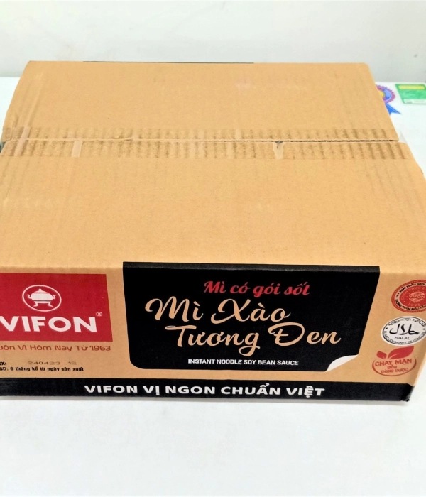 Mì trộn tương đen Vifon (Thùng 18 hũ 90g)